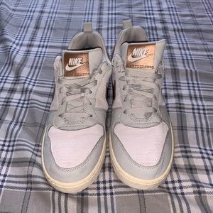 Women’s Nike shoes